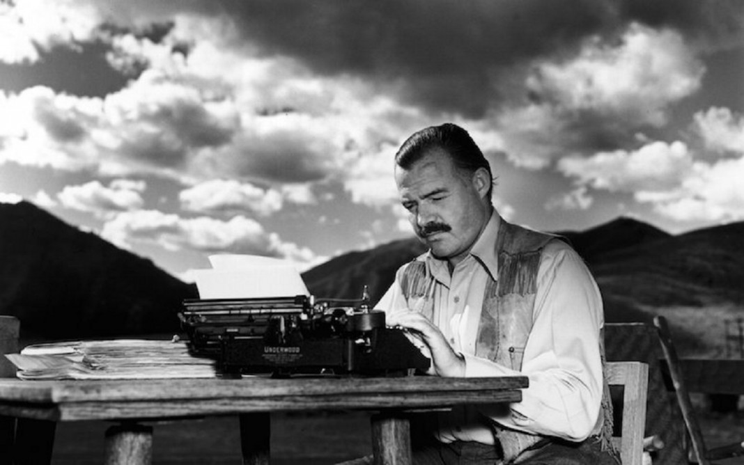 Ernest Hemingway fala de sua busca “pela palavra certa”