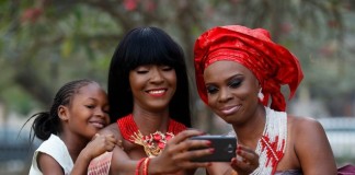 Africanos postam imagens positivas sobre o continente para combater o estereótipo mostrado pela mídia