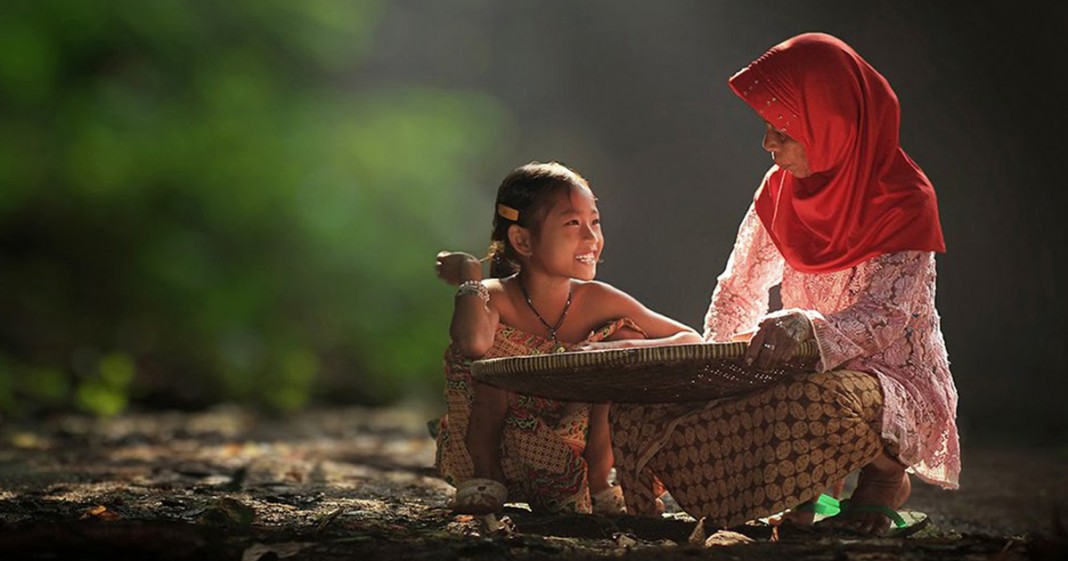 Fotógrafo retrata de forma mágica o cotidiano de vilarejos na Indonésia