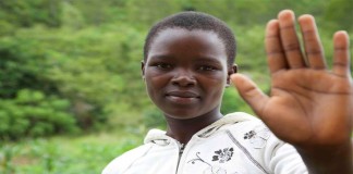 Líder feminina no Malawi anula 850 casamentos infantis e envia meninas de volta para a escola