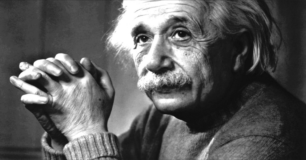 “Eu vivo o aqui e o agora” – Um sensível texto de Albert Einstein