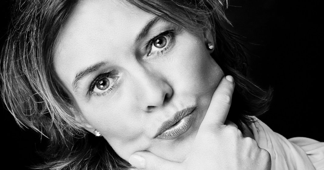 mulher de 40 anos