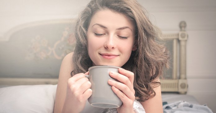 697456-kopi-tak-cuma-hitam-ini-7-manfaat-kopi-hijau-yang-women-friendly
