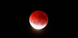 Estes 6 signos serão os mais afetados no amor pelo eclipse mais longo do século