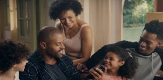 Família negra em comercial de O Boticário rendeu 17 mil “não gostei” no Youtube