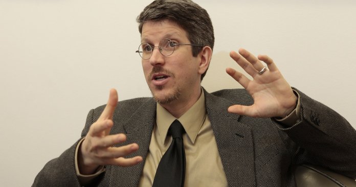 Benjamin-R.-Karney