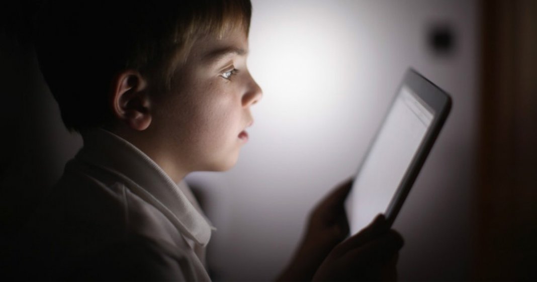 O polêmico app do Google que permite que pais monitorem filhos em tempo real