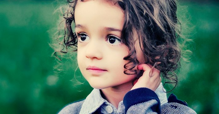child-model-girl-beauty-portrait-fashion-little-2880x1800