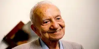 “Às vezes a vida revela que a saudade da amada criatura é bem melhor do que a presença dela” – Mario Quintana