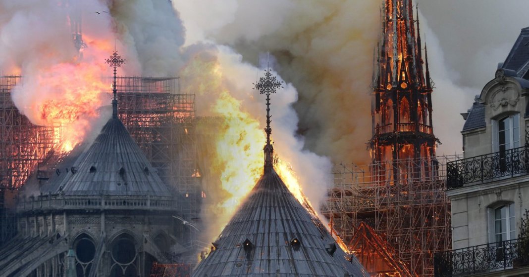 Tudo o que sabemos sobre o incêndio na catedral de Notre Dame, em Paris