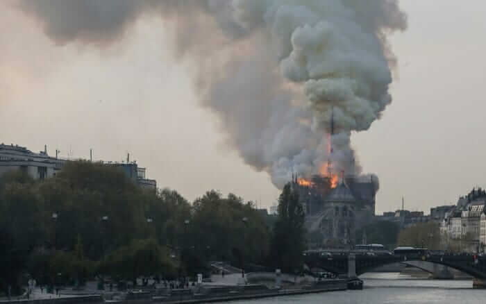 portalraizes.com - Tudo o que sabemos sobre o incêndio na catedral de Notre Dame, em Paris