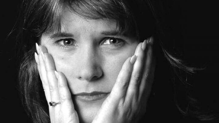 Essa foto é sua? Por favor entre em contato.