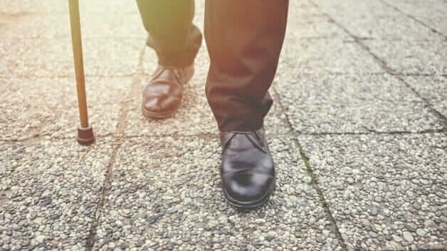 portalraizes.com - Empresa japonesa cria sapatos com GPS para encontrar idosos perdidos
