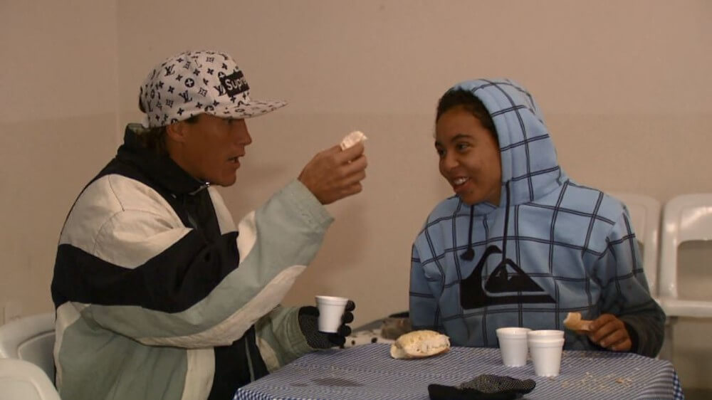 portalraizes.com - Igreja acolhe 70 moradores de rua em dias de frio intenso