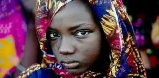 Moçambique finalmente proíbe casamento de adultos com crianças