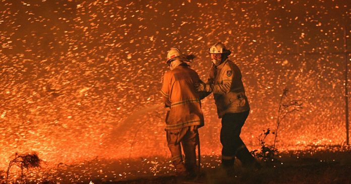 Australia-fire-climate-environment-AUSTRALIA-WEATHER-FIRES