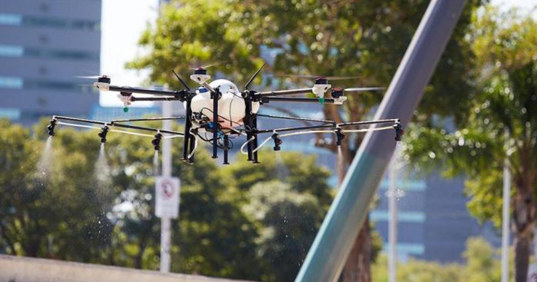 Empresa testa drones para desinfecção de ruas em Porto Alegre