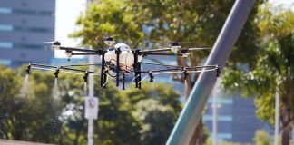 Empresa testa drones para desinfecção de ruas em Porto Alegre