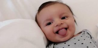 O sorriso vitorioso de um bebê que lutou contra o coronavírus por 50 dias e o venceu