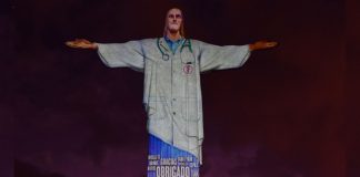 Cristo Redentor ‘veste’ jaleco em homenagem aos profissionais de saúde