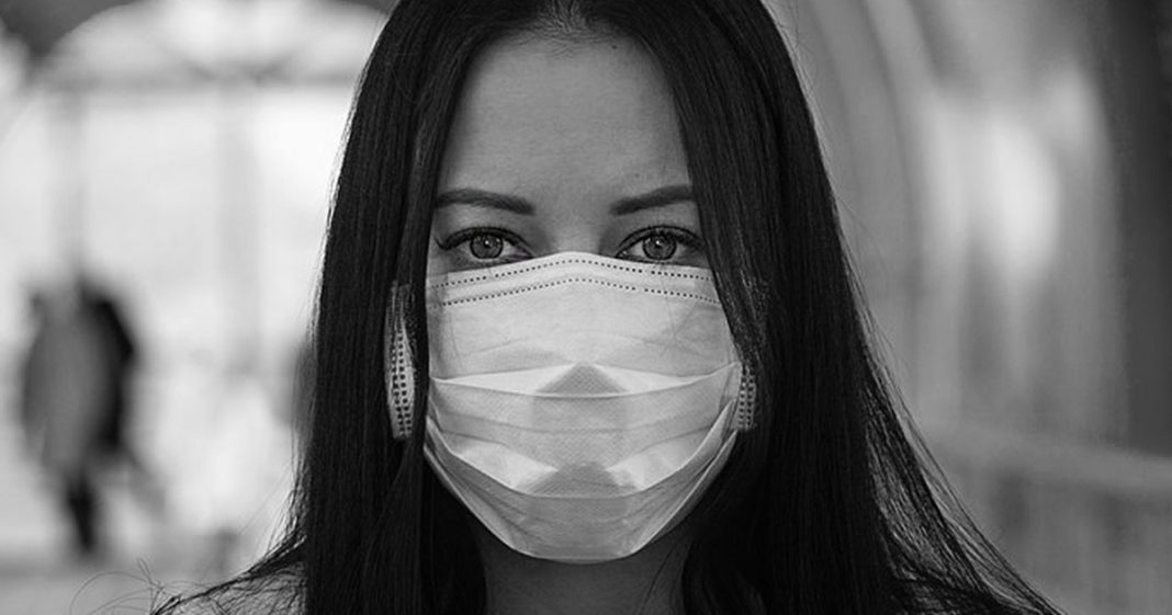 Usar máscara não é sinal de medo ou fraqueza, é respeito pelos outros