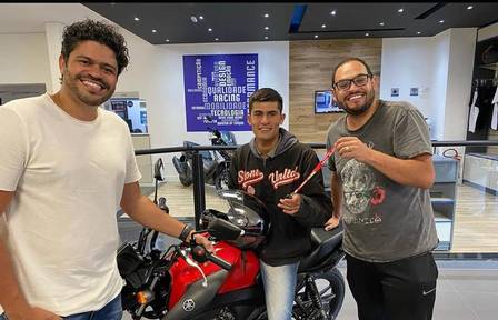 portalraizes.com - Motoboy humilhado ganha 1,8M de seguidores, moto nova e vaquinha passa de R$ 140 mil