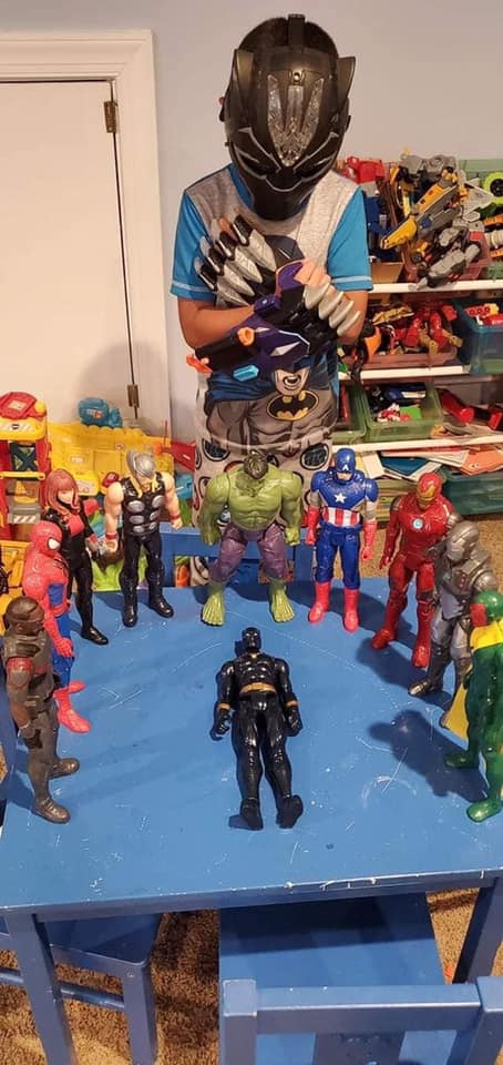 portalraizes.com - Crianças homenageiam Chadwick Boseman e emocionam com sensibilidade