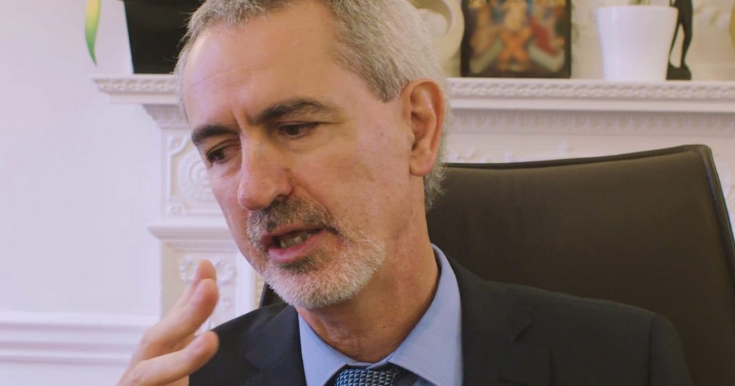 “Os seres humanos não foram ‘desenhados’ para alcançar um estado prolongado de felicidade”