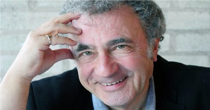 Professor Philip Davis da Universidade de LIverpool
