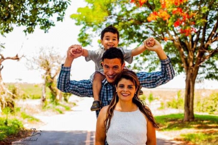 portalraizes.com - Madrasta adota enteado com autismo rejeitado por sua mãe biológica