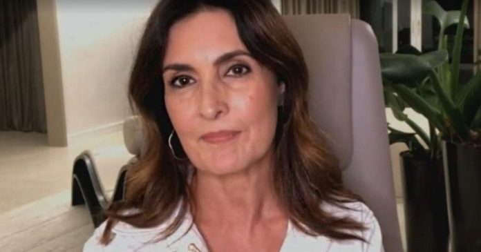 fatima-bernardes-no-saia-justa-1588821038061_v2_900x506