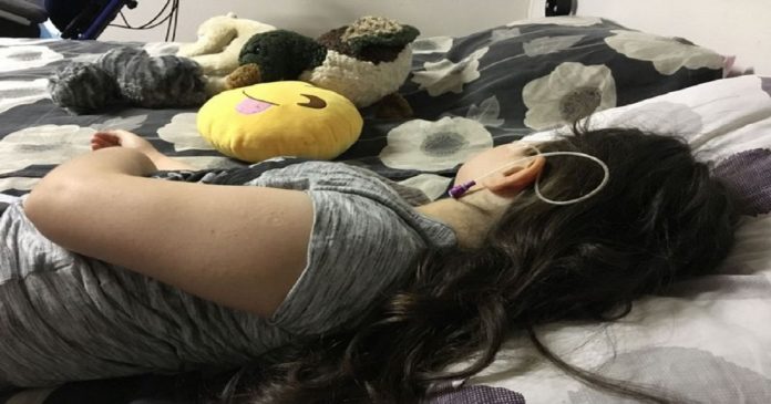 Sophie há 20 meses vivem estado vegetal