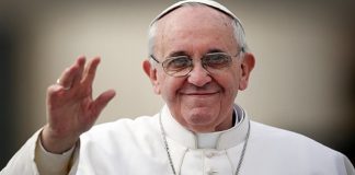 Papa pede que pais não condenem seus filhos por causa da orientação sexual