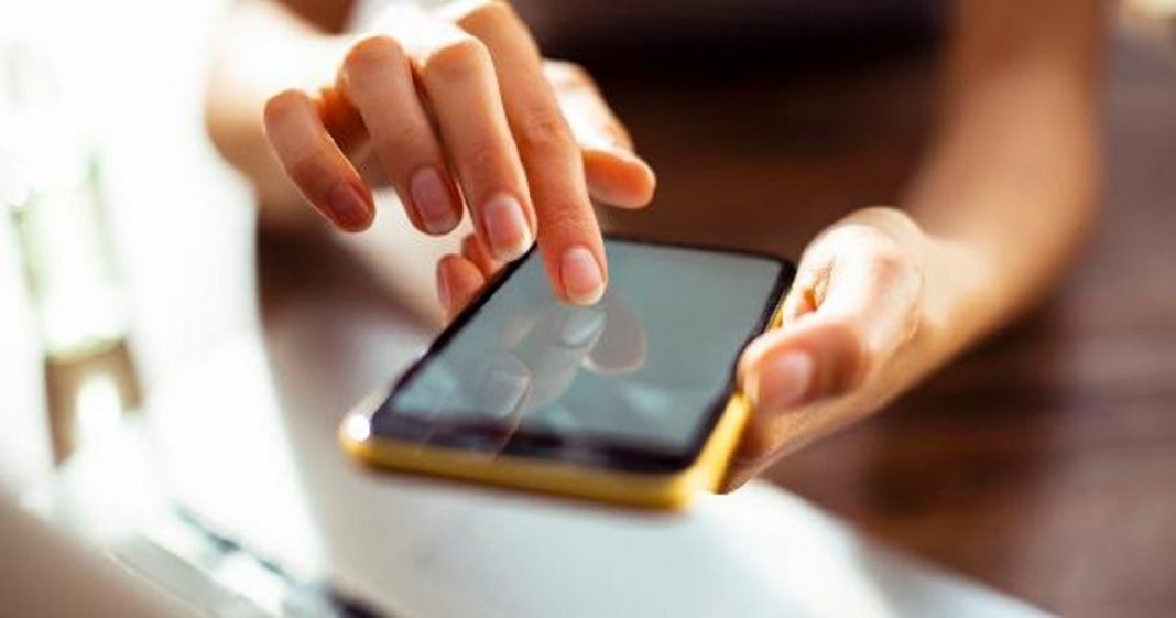 Utilidade pública: 6 maneiras de proteger app de banco no celular