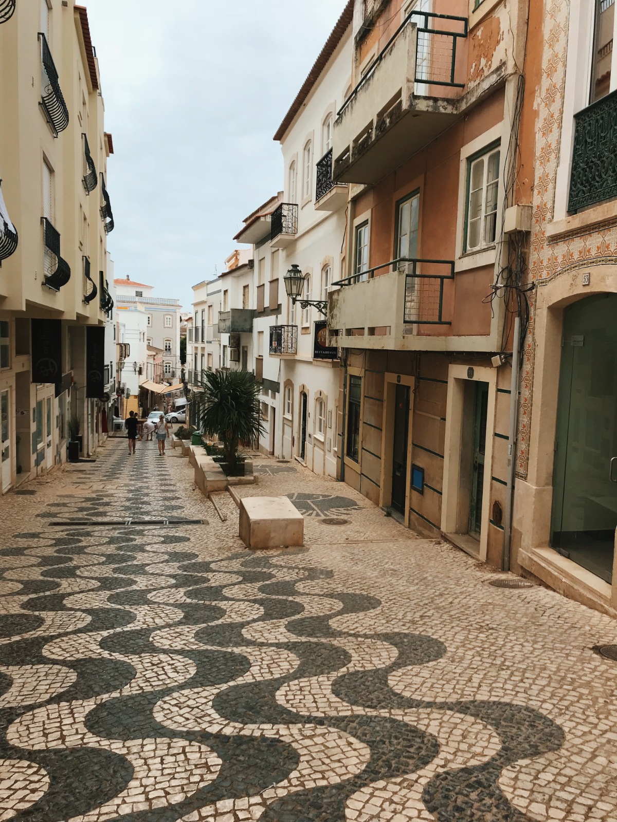 portalraizes.com - Quais os concelhos mais populares do Algarve?
