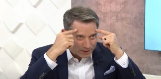 A criança entra nos lugares no modo avatar e sai no modo zumbi – Leo Fraiman