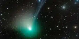 Após 50 mil anos, um cometa verde brilhante passará perto da Terra