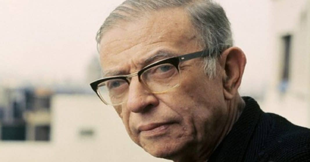 “Fui criança, o monstro que adultos fabricam com as suas mágoas” – Sartre