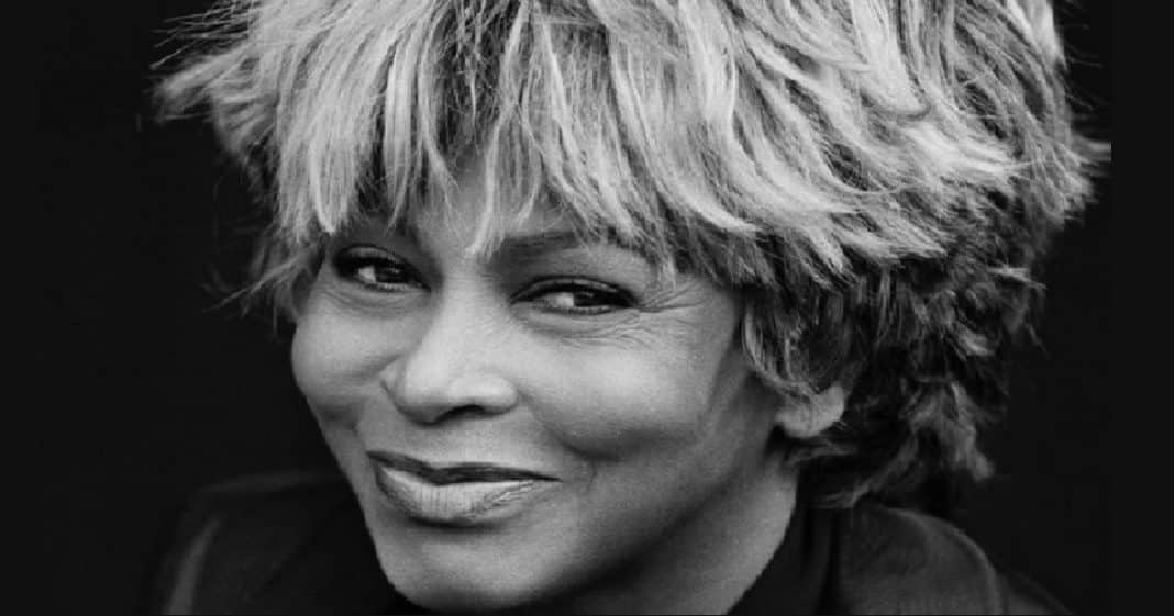Morre a lenda do rock internacional, Tina Turner, aos 83 anos