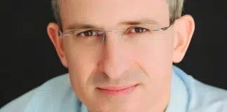 Há pessoas que nascem imunes às emoções positivas, diz médico de Harvard