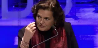 “O que sustenta a psique da criança é a certeza de que naquele ambiente familiar, ela ocupa um espaço de desejo e de amor” – Élisabeth Roudinesco