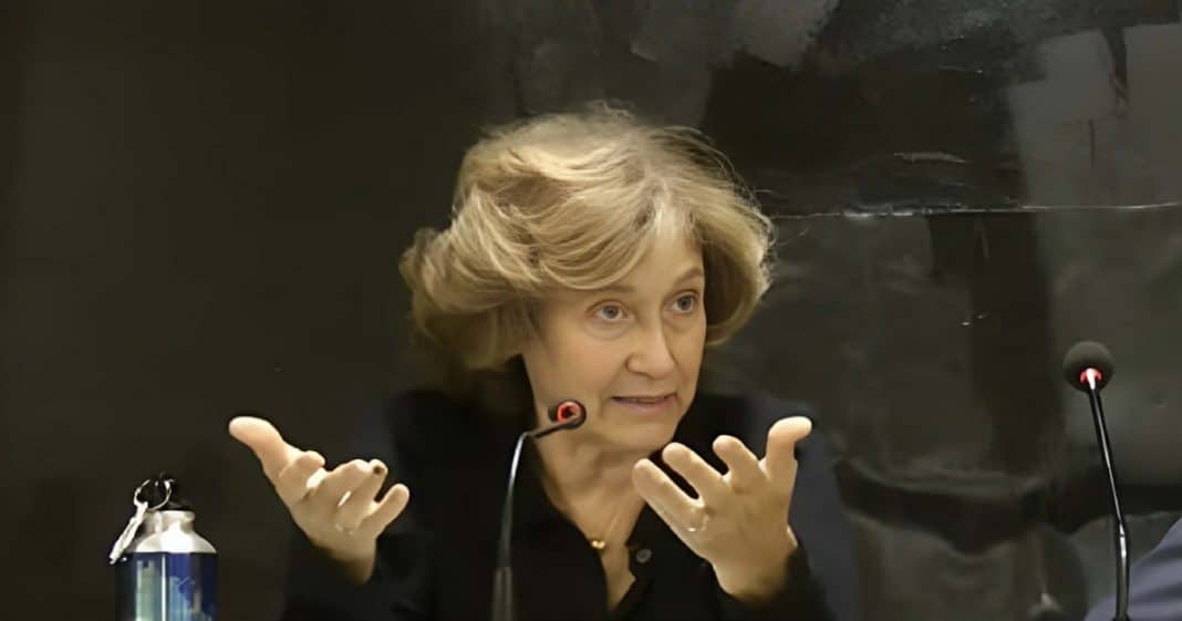 Mariolina Ceriotti Migliarese neuropsiquiatra infantil, Educar é, ao mesmo tempo, ensinar a lidar com frustrações e limites, sem jamais apagar o desejo de crescer