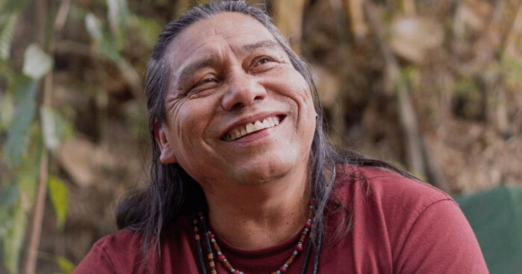 O maior roubo da vida moderna é o da nossa própria atenção –  Com Daniel Munduruku