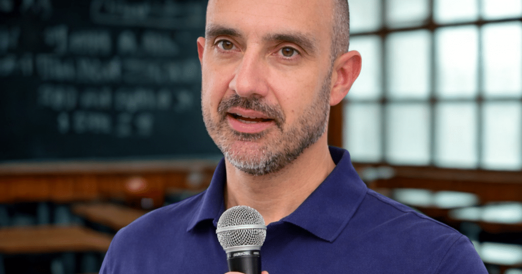 Não é com o crime que a violência contra a mulher começa: é na cultura , na maneira como nos educamos